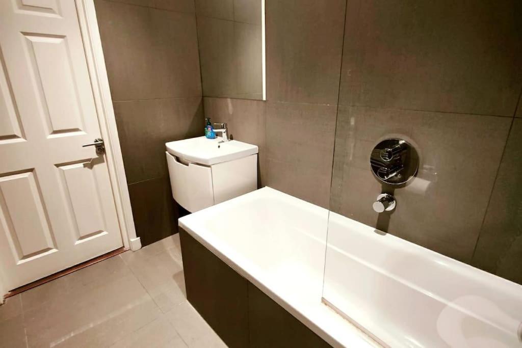 דירות לונדון Aldgate Flats In E1. מראה חיצוני תמונה